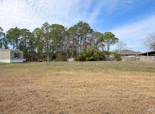 1915 Constitution Dr, Navarre, FL 32566