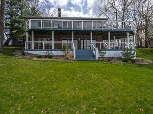 369 Charter Oak Pl, Dahinda, IL 61428