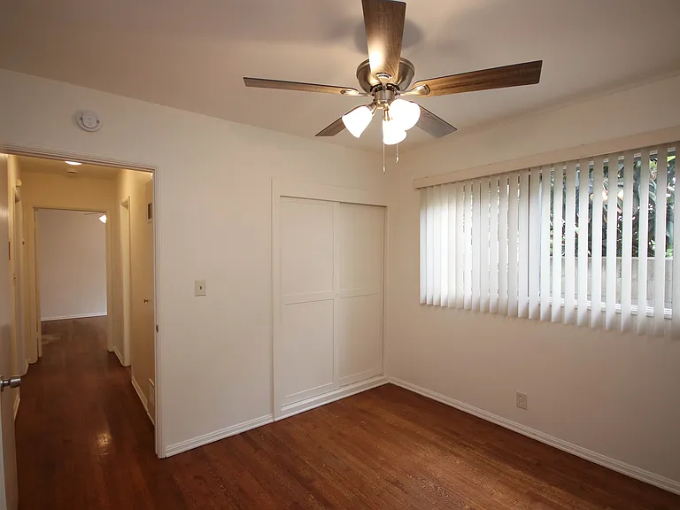 207 S 3rd Ave #3 — Photo 11