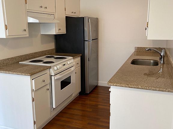 5th image of 250 Curtner Ave #23
