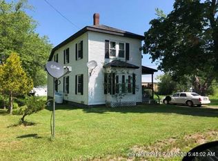 15 Walnut St, Calais, ME 04619