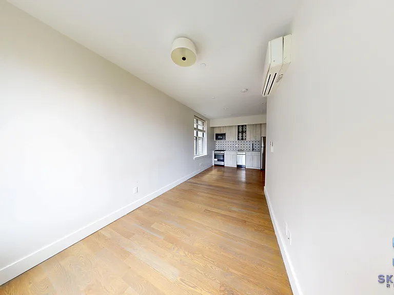 1079 Lafayette Ave #301 — Photo 7