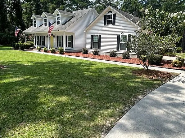 30 Riverside Dr, Douglas, GA 31535