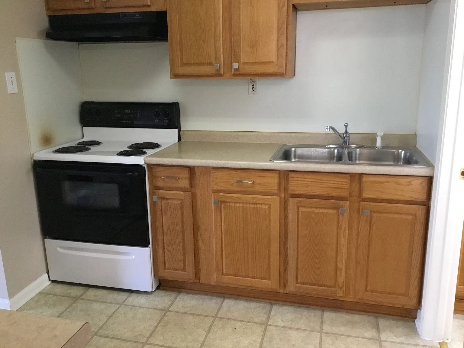 1 bed, 600 sqft, $775 — Photo 3