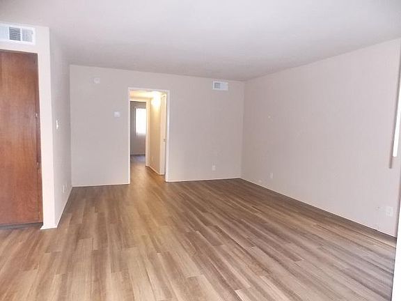 5th image of 1422 Bank Street # First Floor