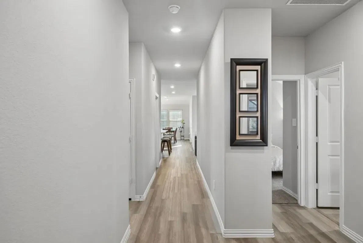 4 bed, 1731 sqft, $2,500 — Photo 3