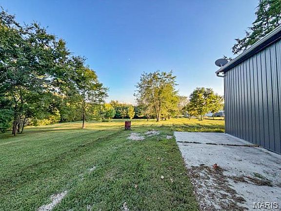4th image of 10069 Silver Springs Rd