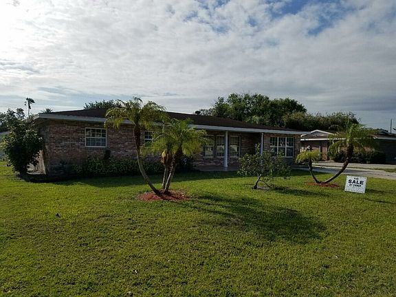 2nd image of 210 De Soto Ave