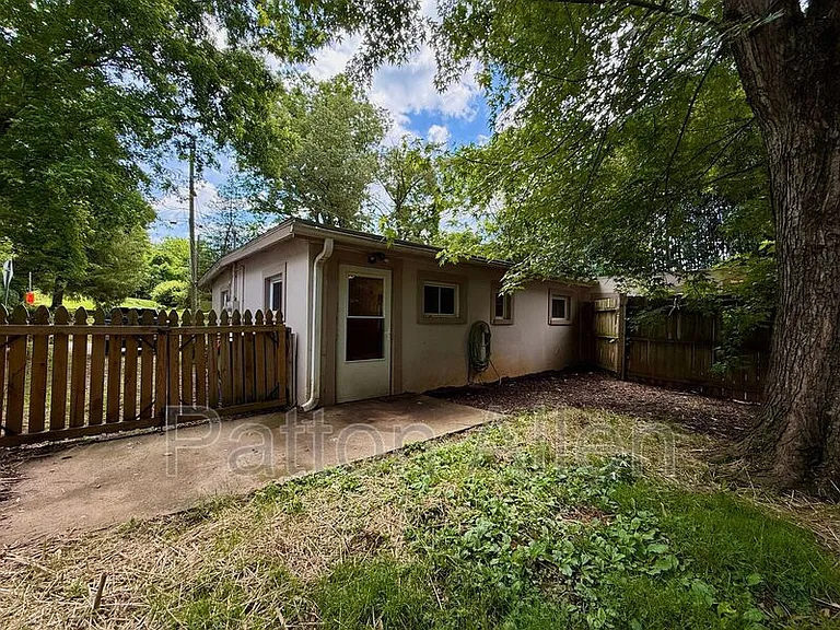 10 Miller Rd E #A — Photo 13