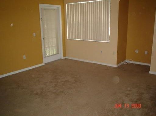 2nd image of 405 Belmont Ln