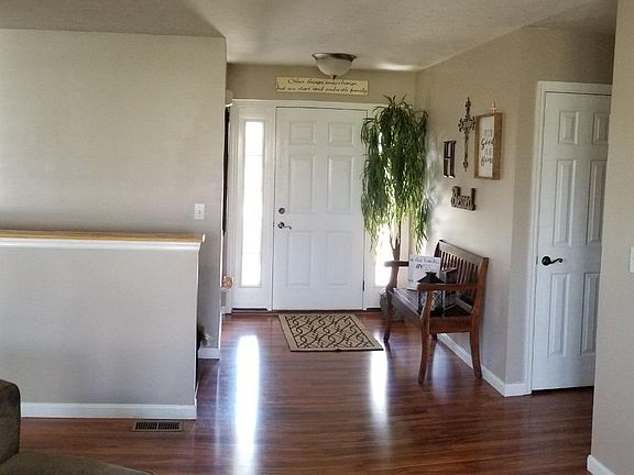 4th image of 5276 Hill Springs Ct