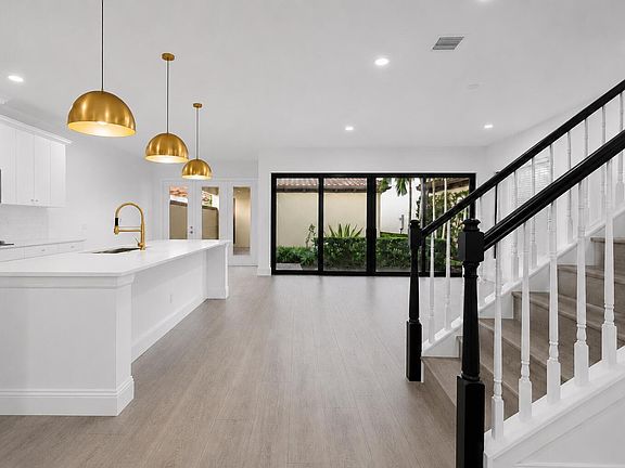 4th image of 6020 Curie Pl