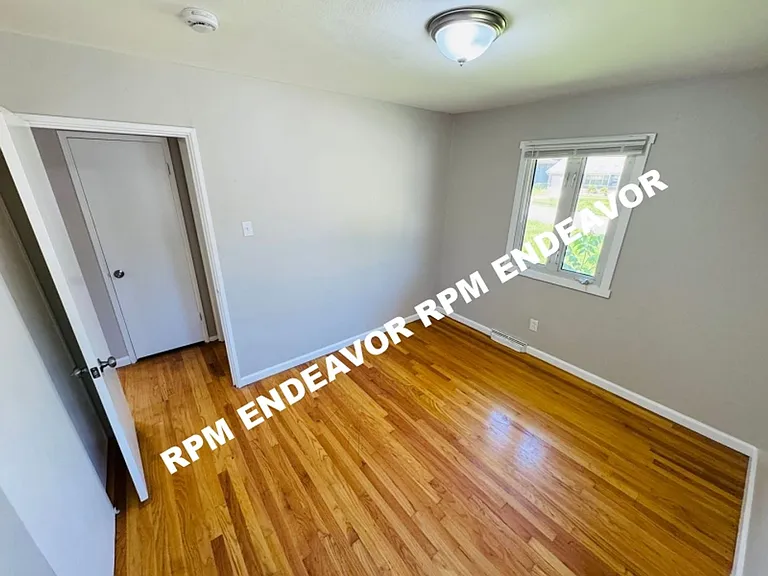 10052 Lilac Ave — Photo 13