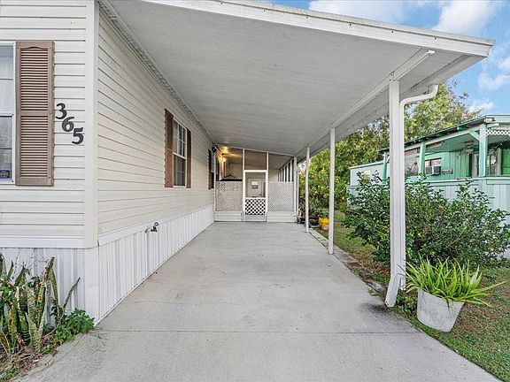 3rd image of 365 Eland Dr