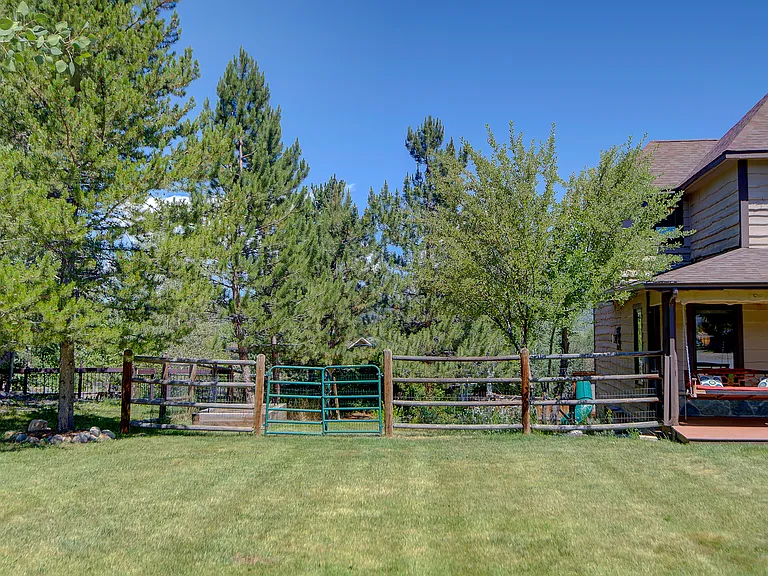 Large flat front yard which is unheard of in Steamboat Springs