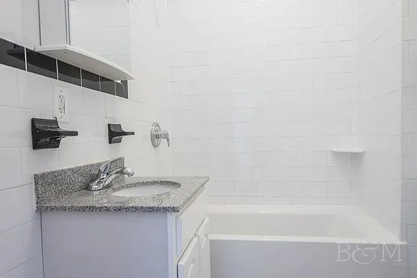 Rented by Brick&Mortar | media 35