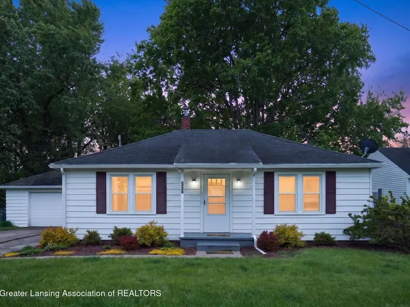 727 Center St, Mason, MI 48854