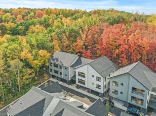 5754 Shady Oak Rd #4, Minnetonka, MN 55343