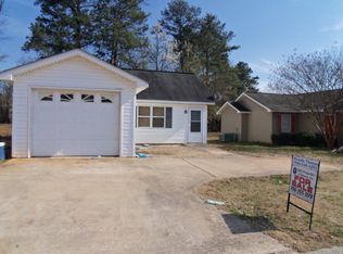 335 Hollow Ridge Dr, Athens, GA 30607