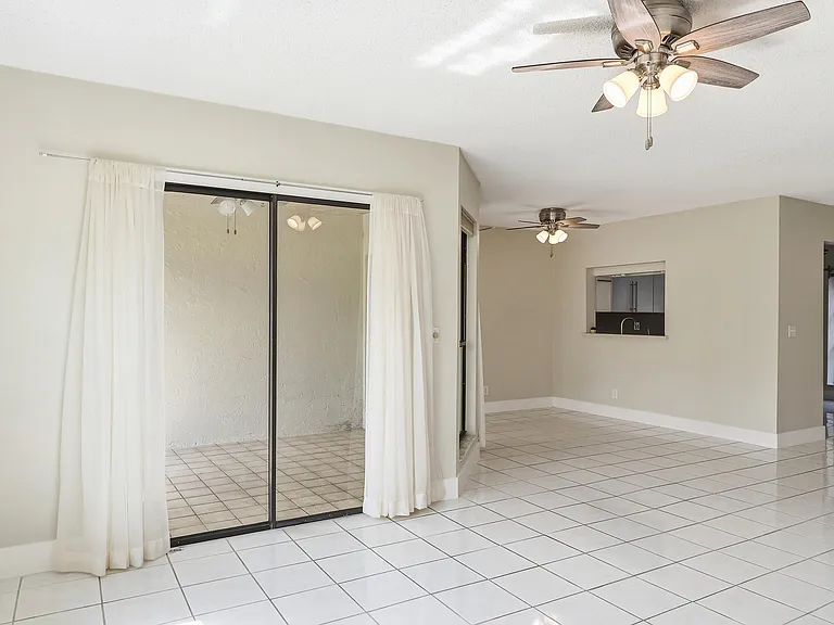 3242 Perimeter Dr — Photo 9