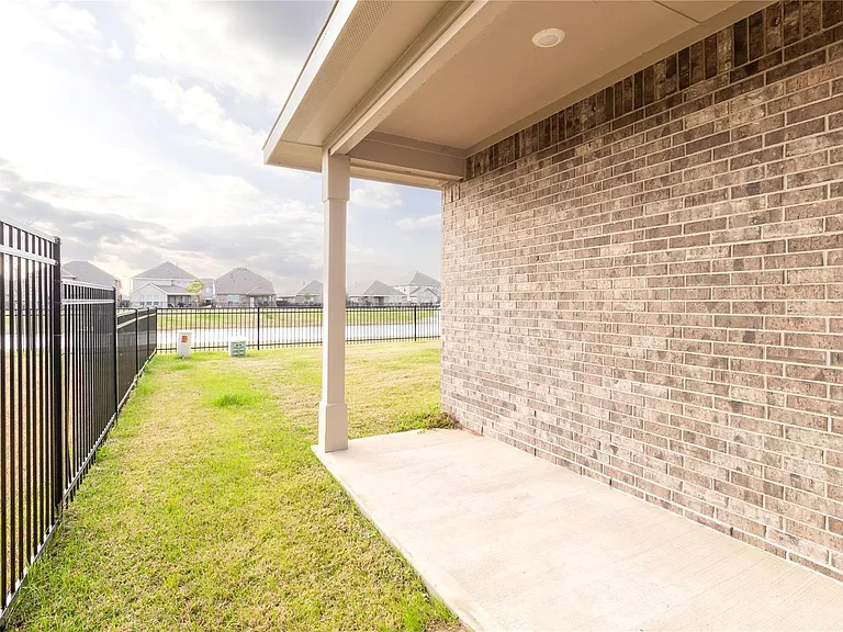 457 Aurora Creek Ln — Photo 30