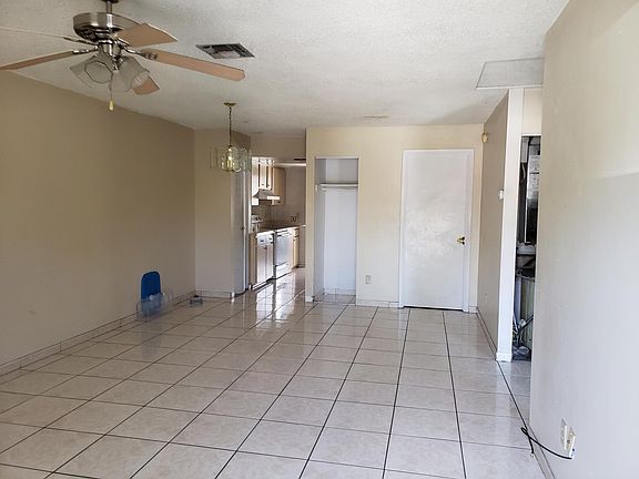 3rd image of 30 Las Palmas Way