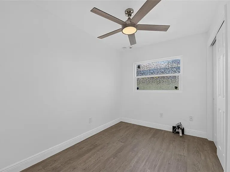 10004 N 25th St — Photo 19