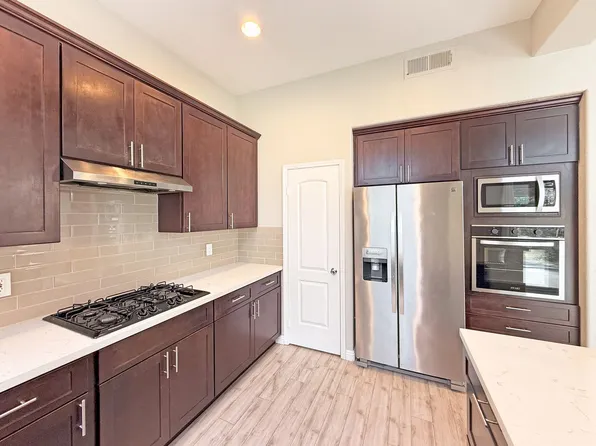5423 Renaissance Ave, San Diego, CA 92122