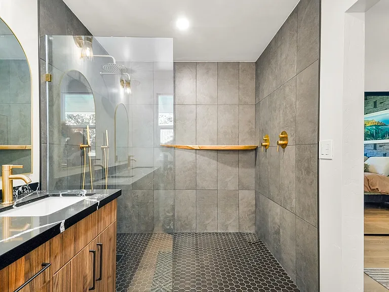4558 Ehako St — Photo 18