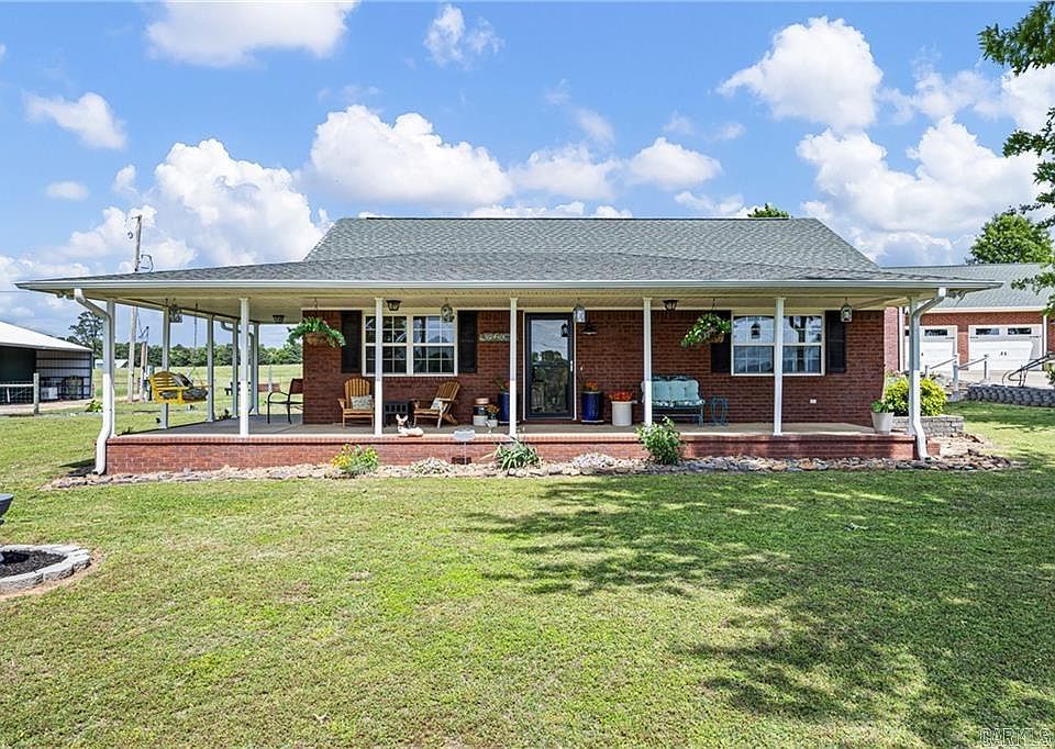 1st image of 110 Ike Ln