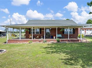 110 Ike Ln, Russellville, AR 72802