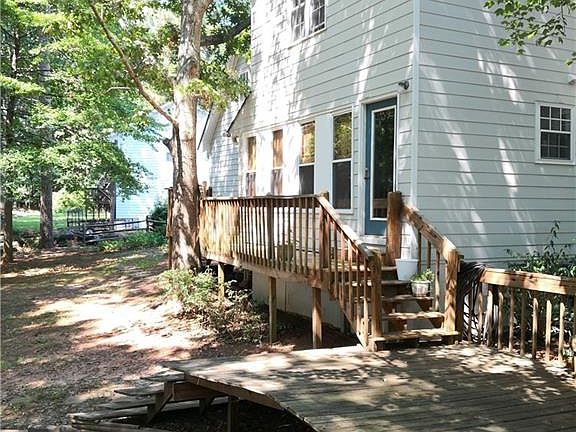 4th image of 632 Cordun Ct W