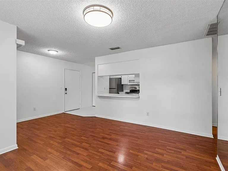 606 S Albany Ave #3 — Photo 13