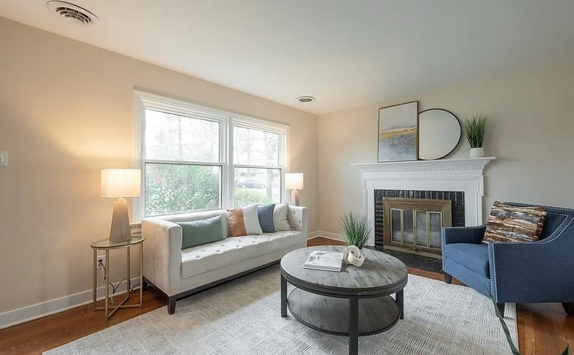 4 bed, 1707 sqft, $2,600 — Photo 3