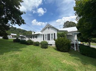 223 Axtell Ave, Renick, WV 24966