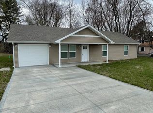 740 S Lake Rd S, Scottsburg, IN 47170