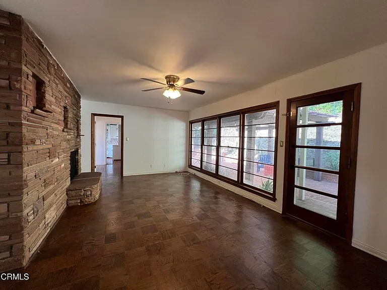 345 Malcolm Dr — Photo 14