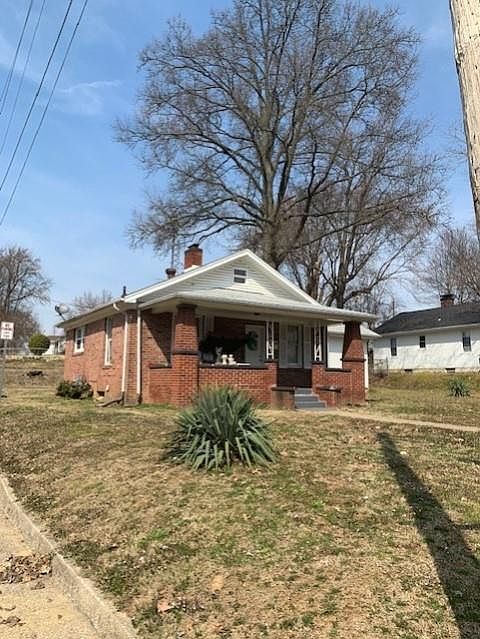 1st image of 1917 E 17th St