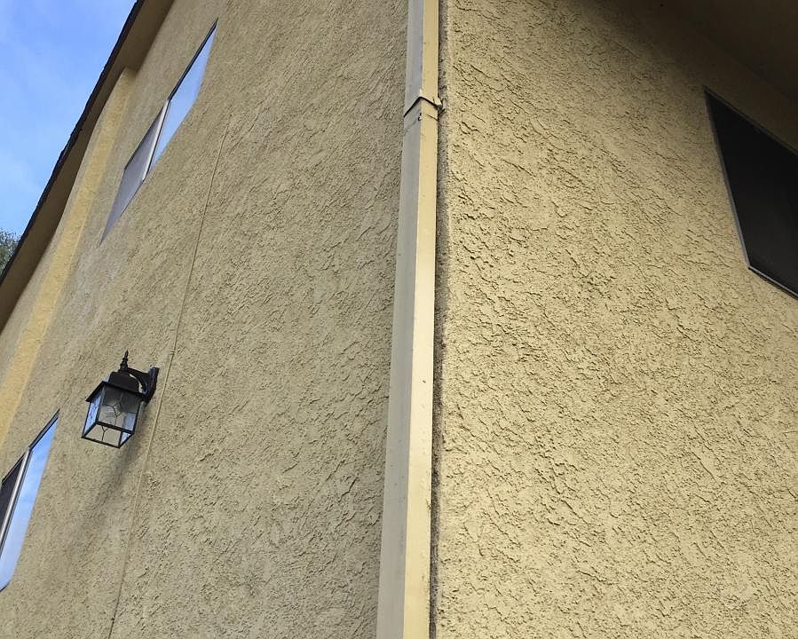 1st image of 23015 Del Valle St APT 6