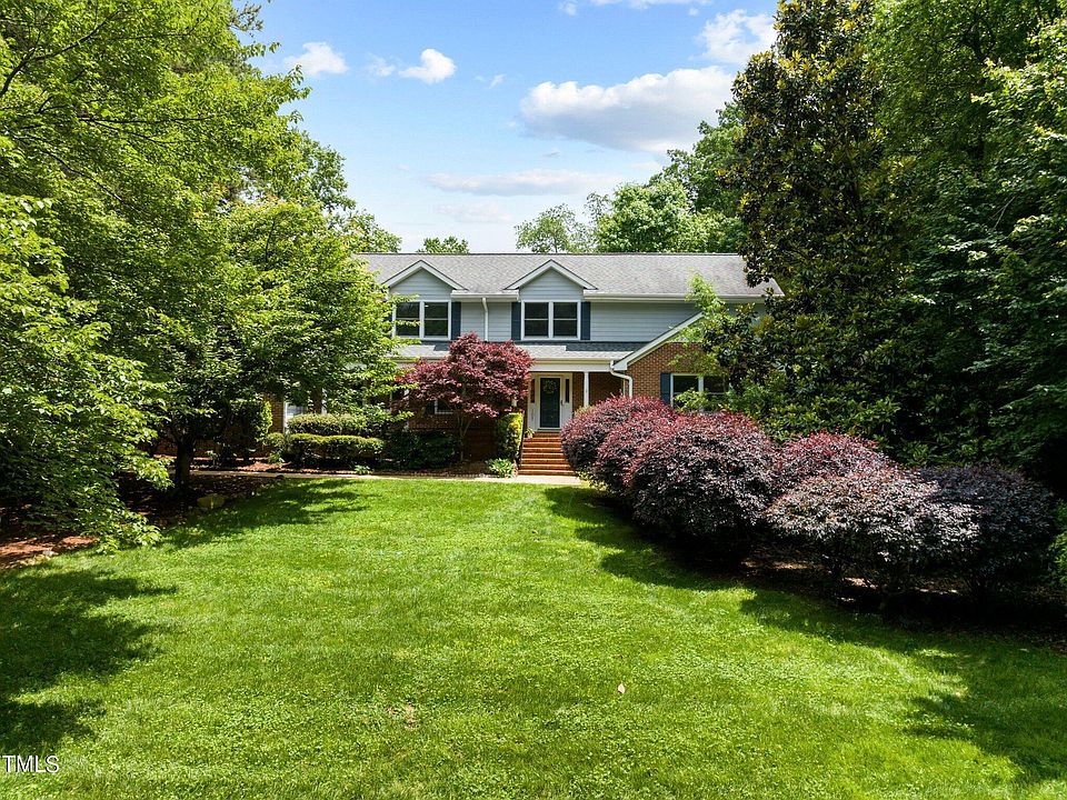 1st image of 107 Cedar Hills Dr