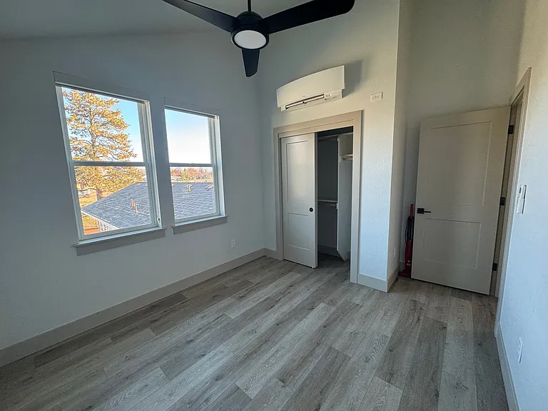 166 N Mountain Ave #A — Photo 14