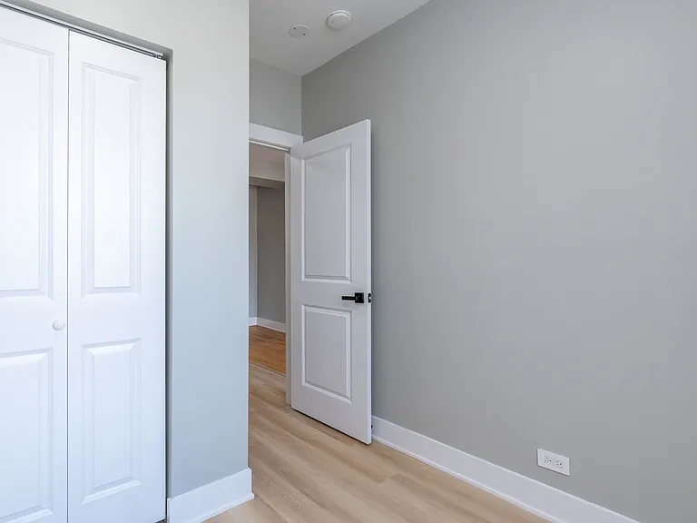 6239 N Western Ave #202 — Photo 21