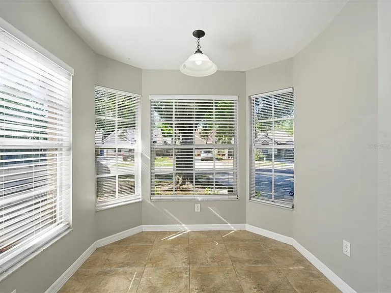 7615 Lemon Wood Ct — Photo 14
