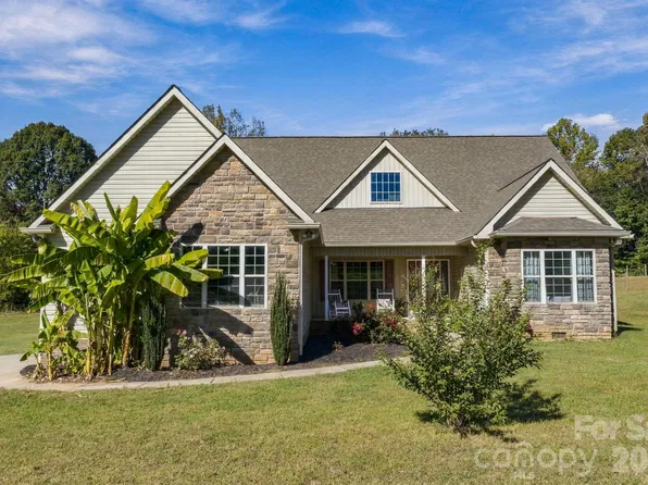 1824 Island Ford Rd, Stony Pt, NC 28625