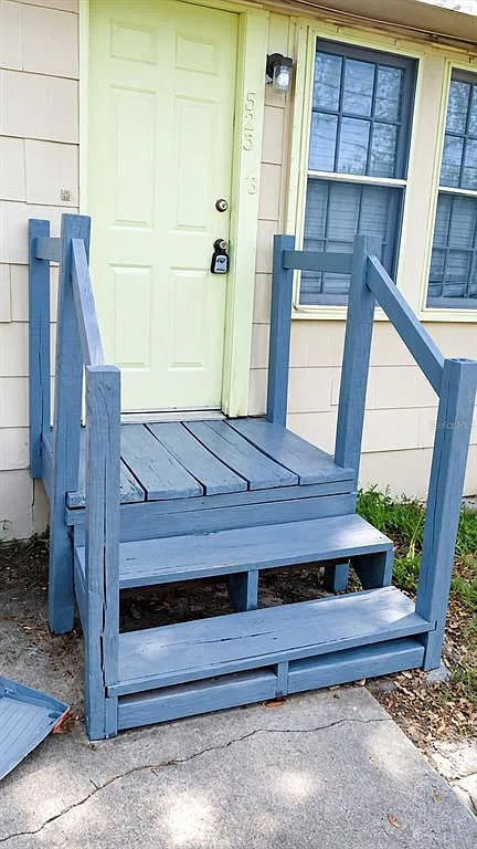 1 bed, 1.0 bath, 400 sqft, $950 — Photo 2