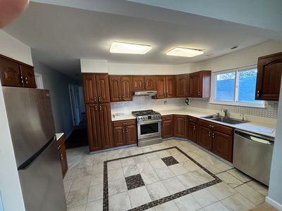 28 Weir St, Hempstead, NY, 11550