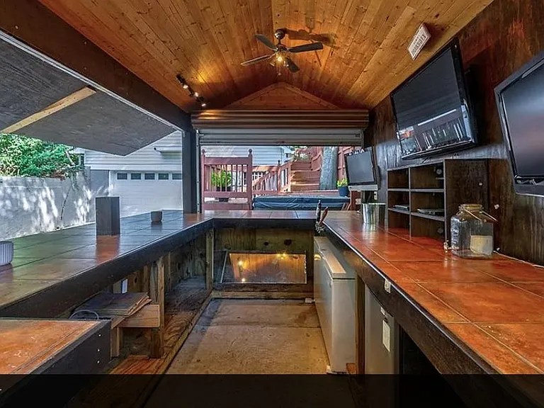 1156 Standard Dr NE — Photo 24