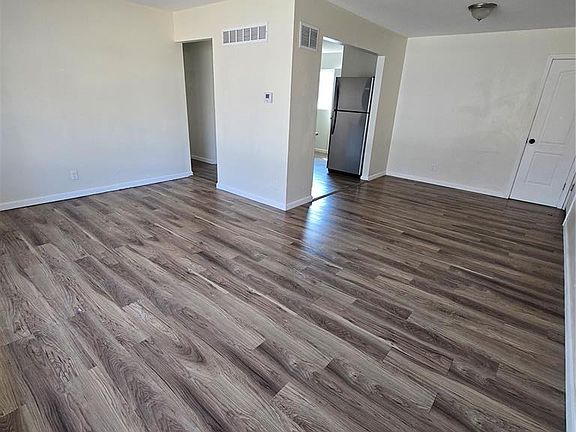 2nd image of 1240 Mullanphy Rd