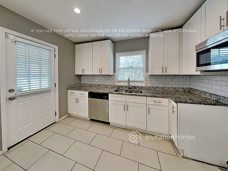 3450 Glenwood Rd — Photo 7