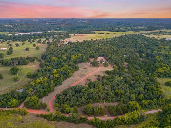 11985 E Prairie Grove Rd, Guthrie, OK 73044
